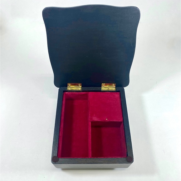 Original Acrylic Art on Upcycled/Reloved Vintage Wood Musical Jewelry Box - Picture 4 of 10